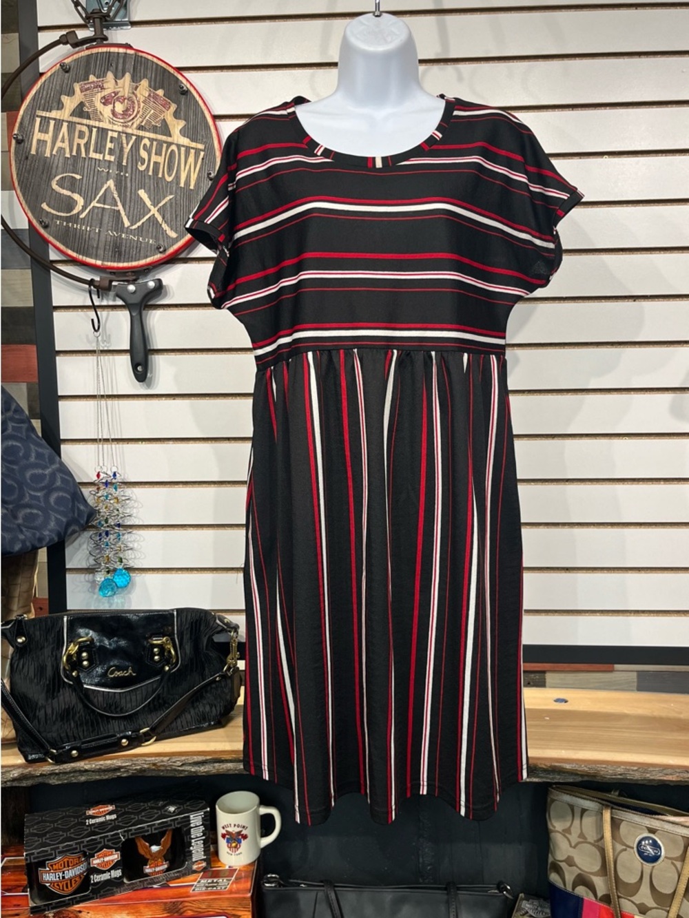 Suzanne Betro striped midi dress size large - Picture 2 of 10